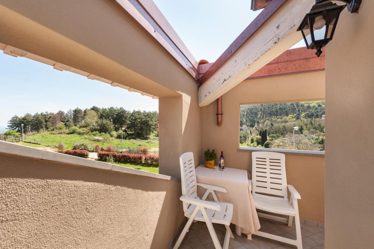 Le Residenze Lägenhet Chianni Exteriör bild